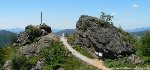 sehenswürdigkeiten-bodenmais-silberberg-ausflugsziele-gipfelwanderung