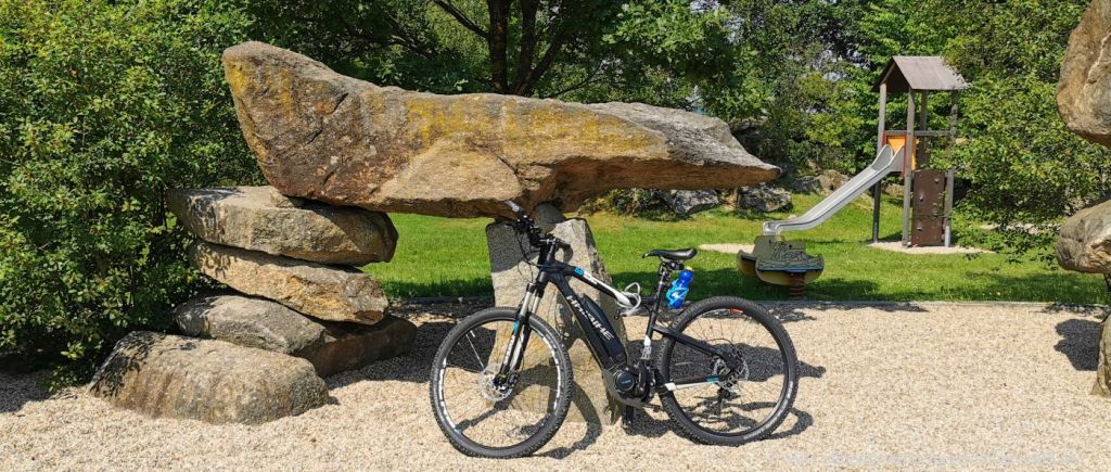 E-Bikeverleih in Bayern - Elektrofahrrad im Urlaub ausleihen E-Bike mieten im Urlaub - Fahrradtouren Bayerischer Wald