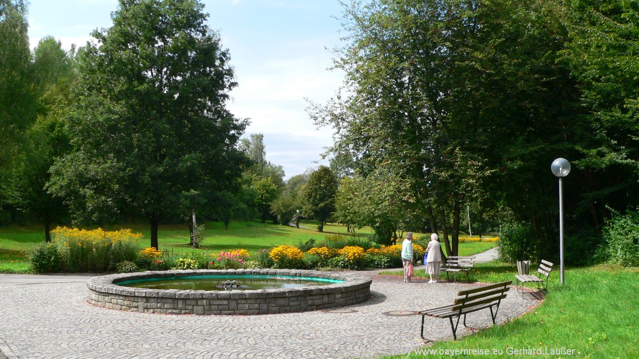 eging-am-romantischer-see-wanderweg-highlights-niederbayern-1300