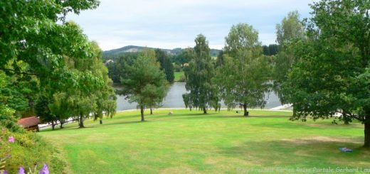 ausflugsziele-eging-am-see-naturbadesee-liegewiese-panorama-660_1