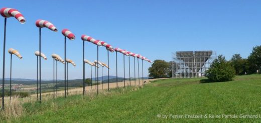 eschlkam-kunstwanderweg-bayerischer-wald-kunstwerke-panorama-660