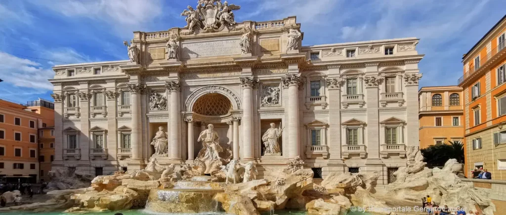 der berühmte Trevi Brunnen in Rom in Italien Reiseblog Europa Tourismus Ziele & Freizeit Attraktionen in Rom
