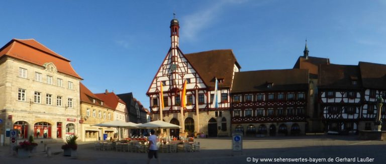 sehenswürdigkeiten-forchheim-ausflugsziele-innenstadt-rathausplatz