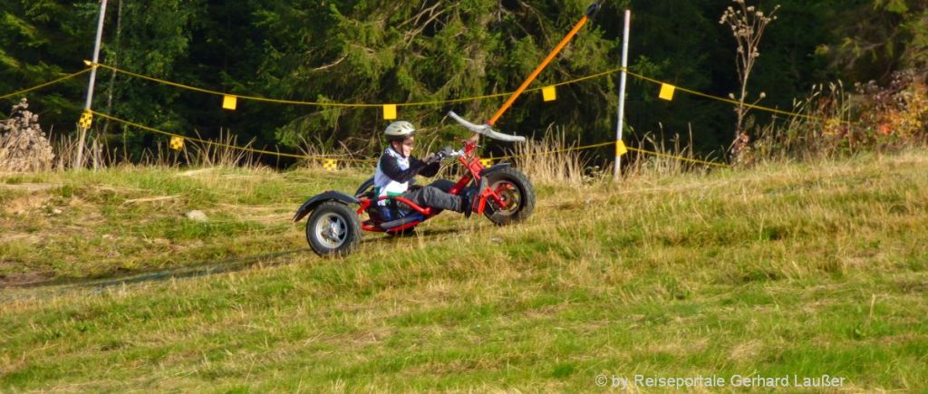 Grass-Kart fahren - Aktivurlaub im Bayerischen Wald Aktiv & Erlebnisurlaub in Bayern tolle Erlebnisse im Abenteuerurlaub Deutschland