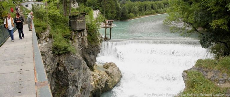 ausflugsziele-füssen-lechfall-mangfall-lech-attraktionen-klamm-brücke