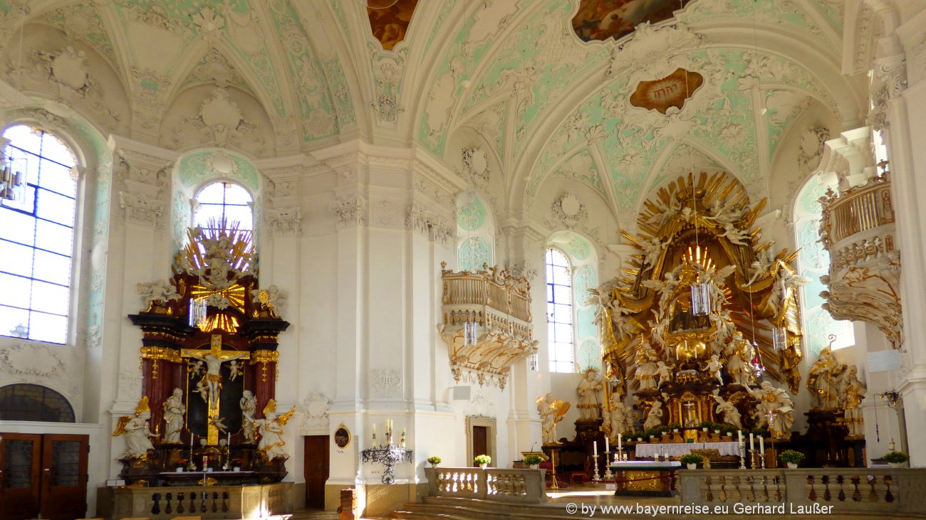 goessweinstein-basilika-innen-hauptaltar-und-seitenaltar-1300