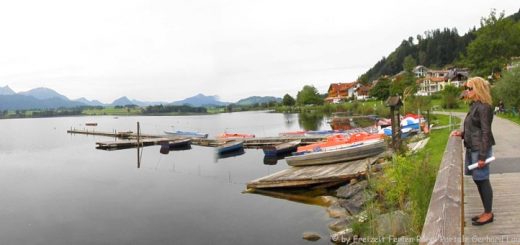 ausflugsziele-hopfen-am-see-hopfensee-boot-fahren-spazieren-gehen-ufer-berge