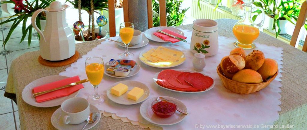 Zimmer mit Frühstück / Halbpension in Cham, Regensburg, Schwandorf ... Übernachtung im Zimmer mit Frühstück in der Oberpfalz