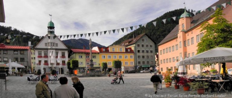 sehenswürdigkeiten-immenstadt-ausflüge-altstadt-historischer-marktplatz-panorama-660