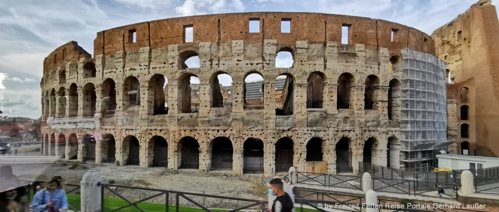 Reisefotografie in Italien Rundreise in Europa Wahrzeichen Rom Kolosseum