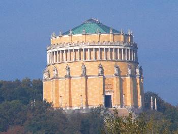 Kelheim Befreiungshalle im Altmühltal