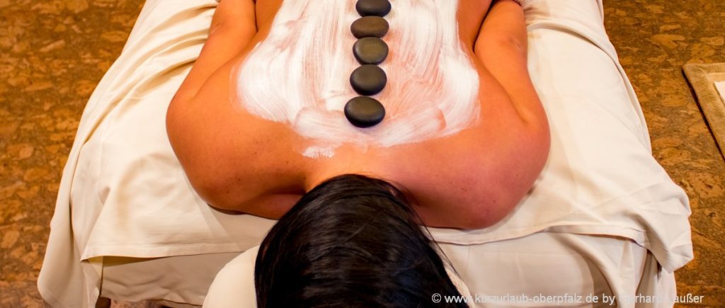 Wellness Massagen im Urlaub in Bayern Wellness Massagen zum Entspannen Wochenende in Bayern