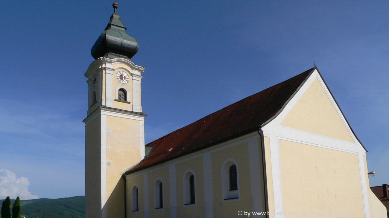 lalling-bayerischer-wald-kirche-lallinger-winkel-ausflugsziele-1300