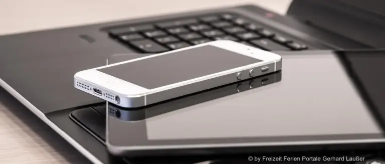 laptop-tablet-mobilphone-handy-it-technologie-internet-surfen-vpn