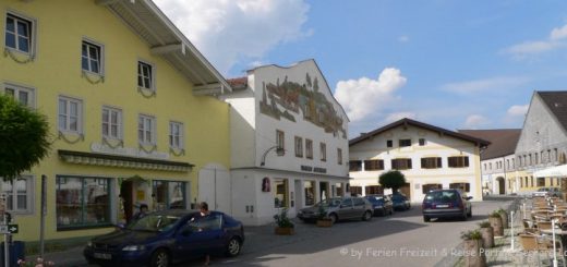 marktl-am-inn-marktplatz-geburtshaus-papst-benedikt-panorama-660
