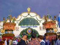 Das Oktoberfest in München Das Oktoberfest in München