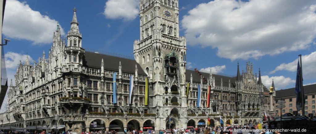 Marienplatz in München Marienplatz in München Autoreisen in Bayern Deutschland