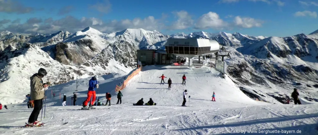 Obertauern Skigebiet Seekarspitz Bergstation Westufer Achensee Karwendel Gebirge Tirol