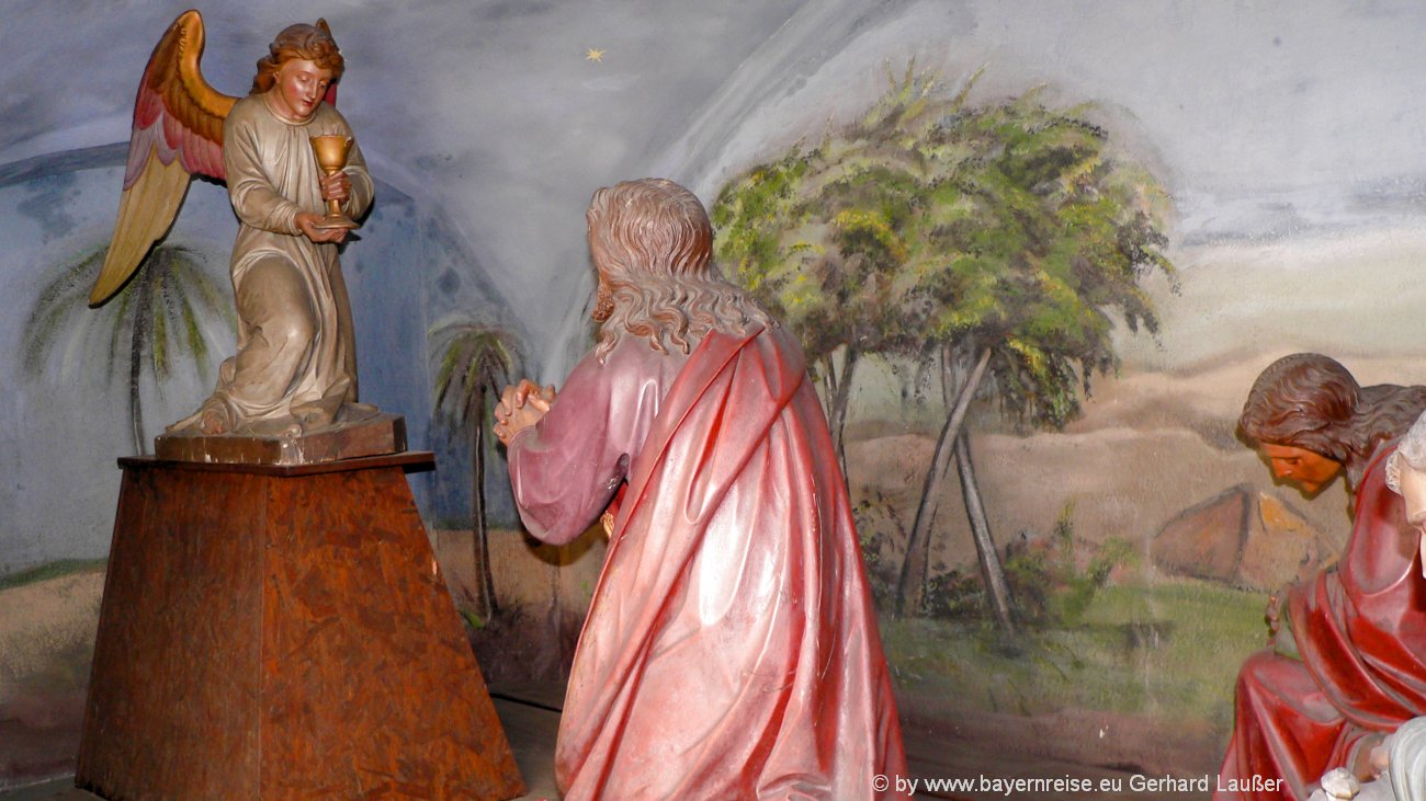 pfreimd-sehenswürdigkeiten-oberpfalz-statuen-franziskanerkloster-1300