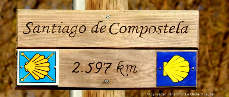 Pilgerweg in Europa Jakobsweg Santiago de Compostela Wegweiser