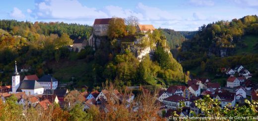 pottenstein-stadt-sehenswürdigkeiten-kirche-burg-fränkische-schweiz