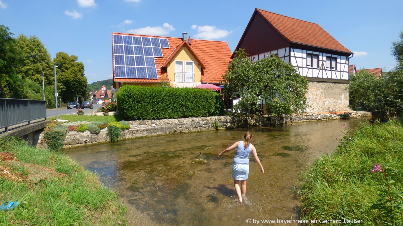 pretzfeld-fluss-wasser-ortseingang-sehenswuerdigkeiten-fraenkische-schweiz-1300
