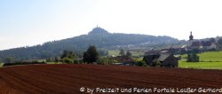 Vulkanberg Rauher Kulm Kemnath Basaltberg mit Aussichtsturm Vulkanberg Rauher Kulm Kemnath Basaltberg mit Aussichtsturm