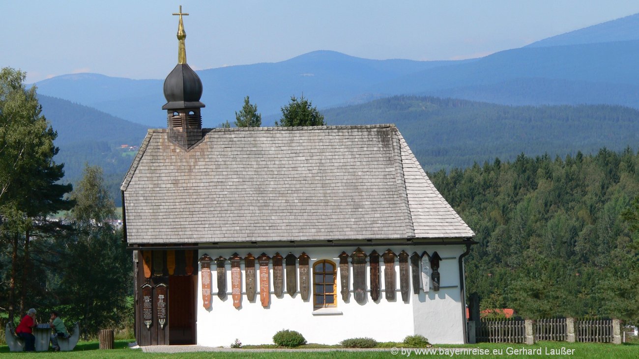 regen-weissenstein-ausflugsziele-kapelle-bayerischer-wald-1300