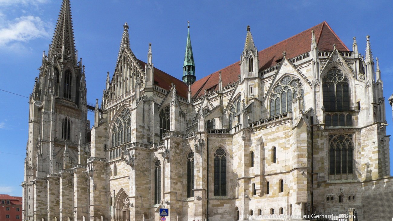 regensburg-dom-wahrzeichen-altstadt-highlights-oberpfalz