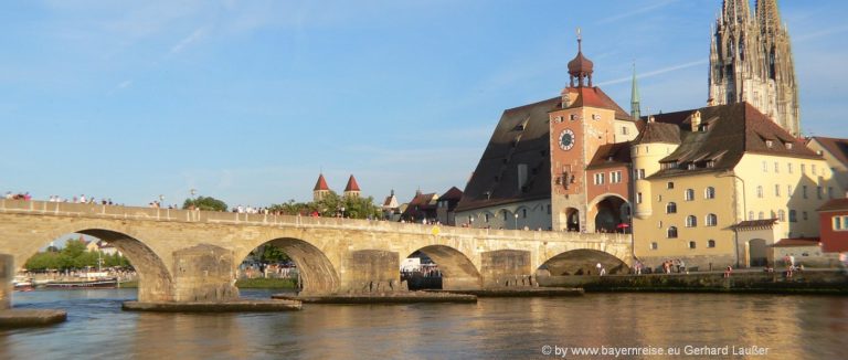 regensburg-stadt-wahrzeichen-sehenswuerdigkeiten-highlights