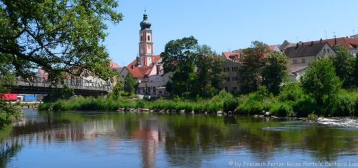 roding-regental-sehenswürdigkeiten-stadtansicht-regen-kirche-panorama-660