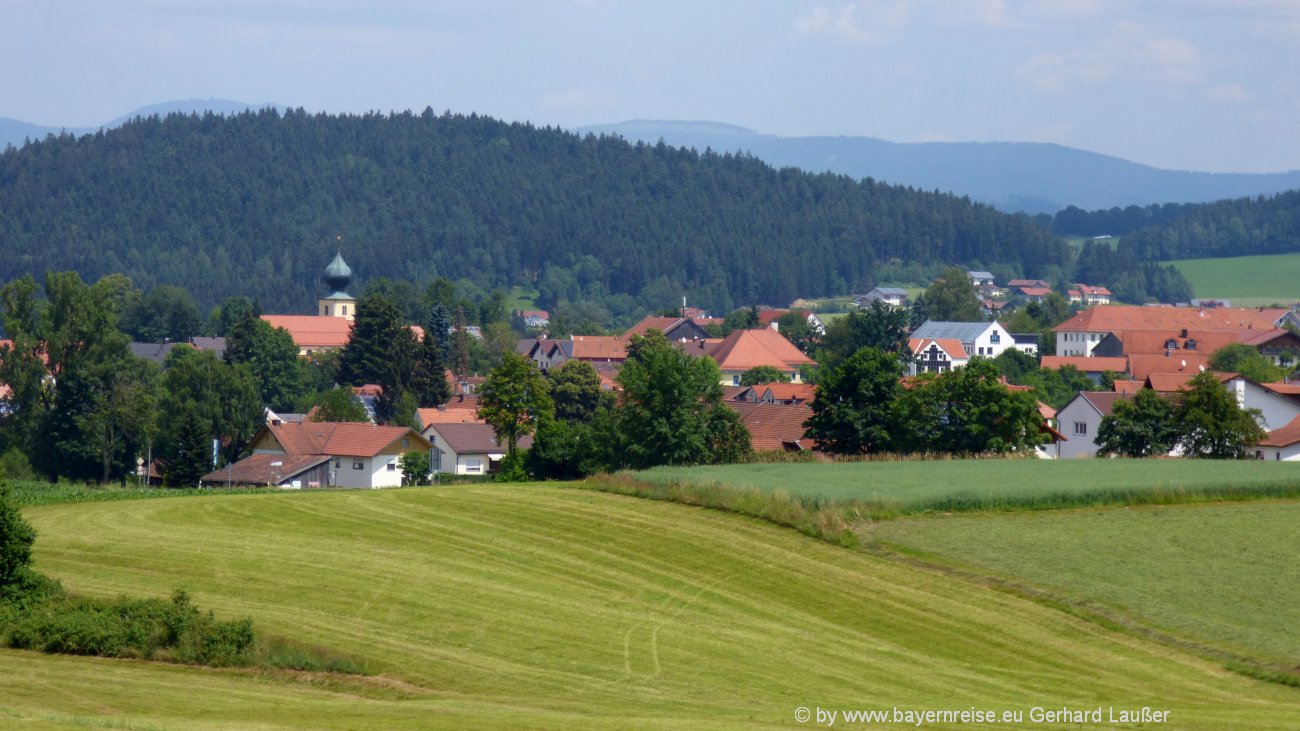 ruhmannsfelden-ferienort-ansicht-bayerischer-wald-landschaft-1300