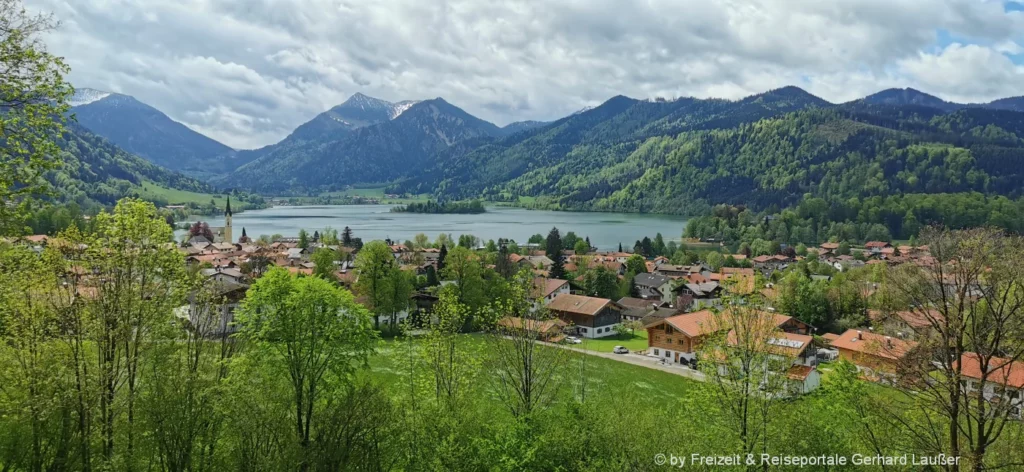 Schliersee, ein bekannter See in Oberbayern Ausflugsziel in Bayern