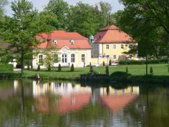 Corona Und Hallenbder Diese Regeln Gelten In Und Um Frth Corona Und Hallenbder Diese Regeln Gelten In Und Um Frth