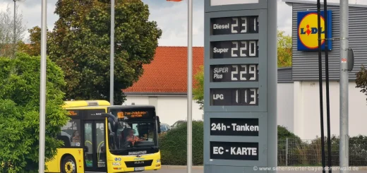 Tankstelle in Deutschland - Zahlungsarten beim Tanken bar oder mit Karte