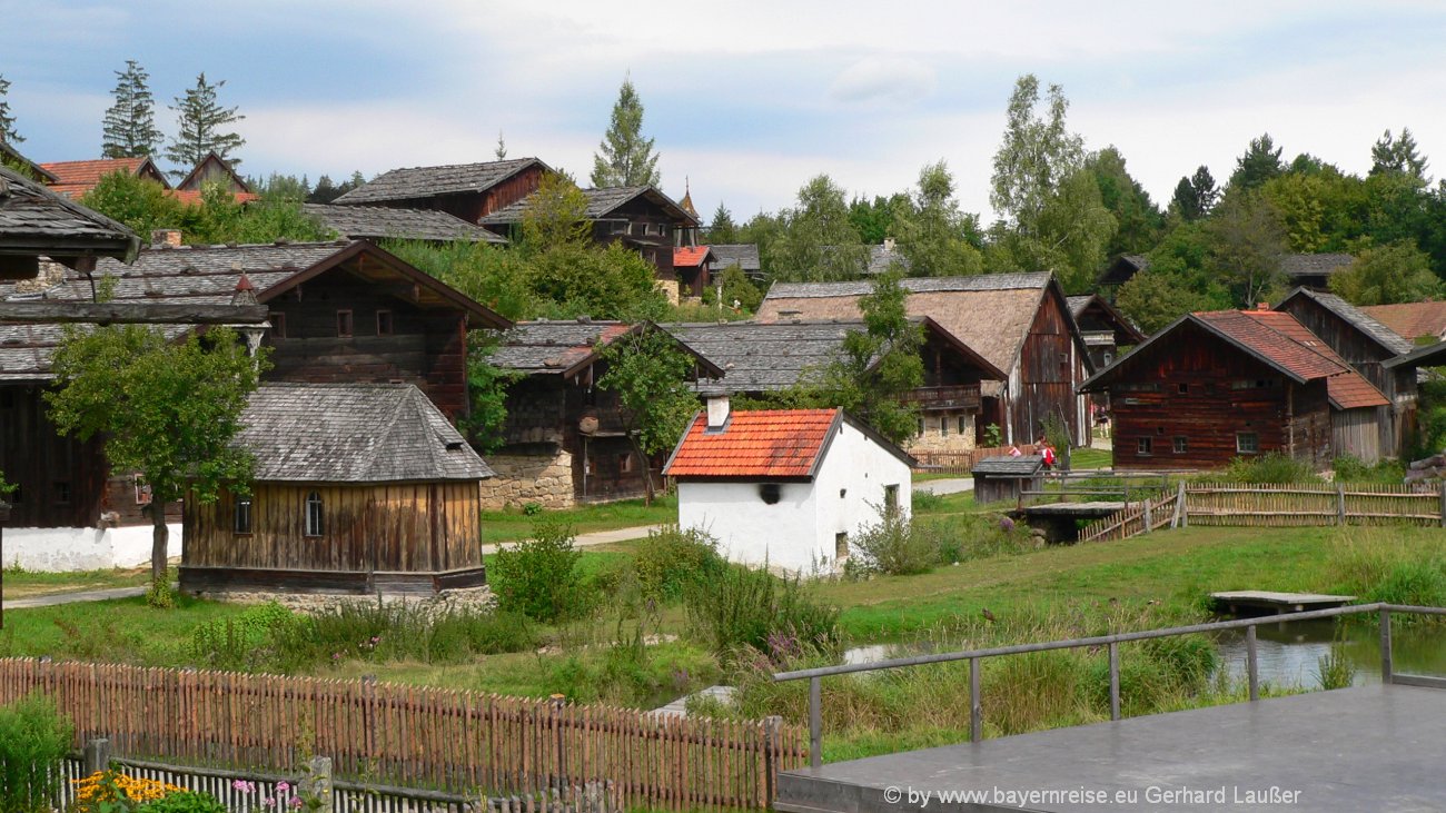 freilichtmuseum-tittling-sehensw-rdigkeiten-museumsdorf-bayerischer-wald