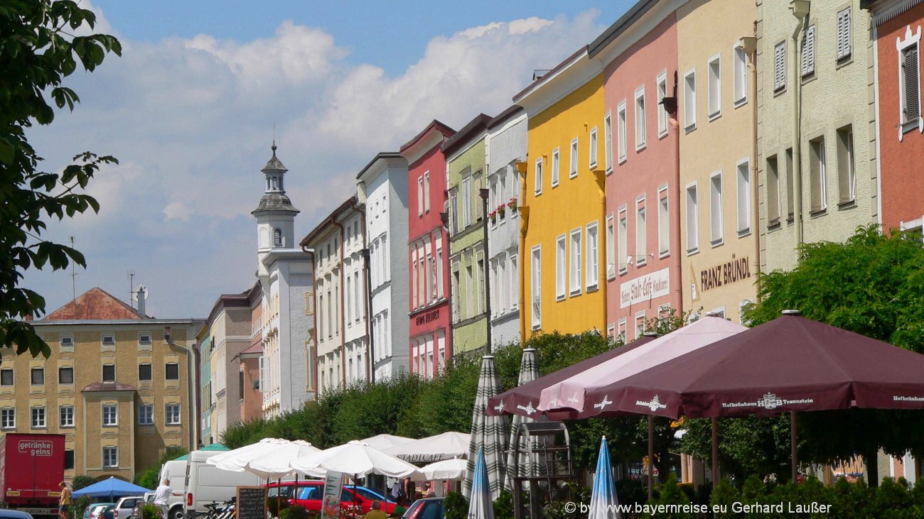 tittmoning-landkreis-traunstein-stadtansicht-marktplatz-freizeitfuehrer-1300