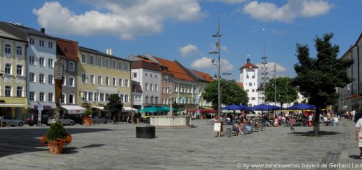 traunstein-sehenswürdigkeiten-oberbayern-ausflugsziele-stadtplatz