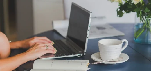urlaub-bayern-vpn-internet-kostenlos-ohne-anmeldung-laptop