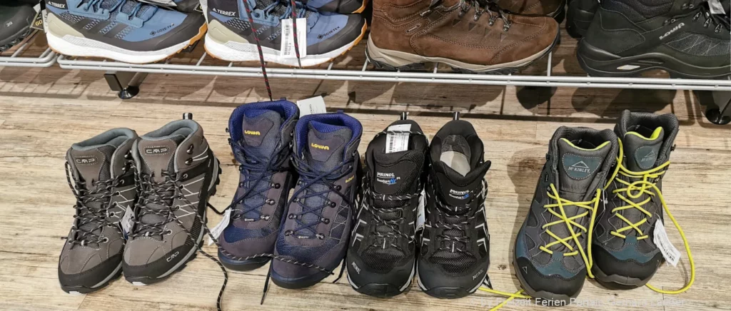 Wanderschuhe für den Bayern Urlaub Wanderausrüstung Tipps Herren Damen