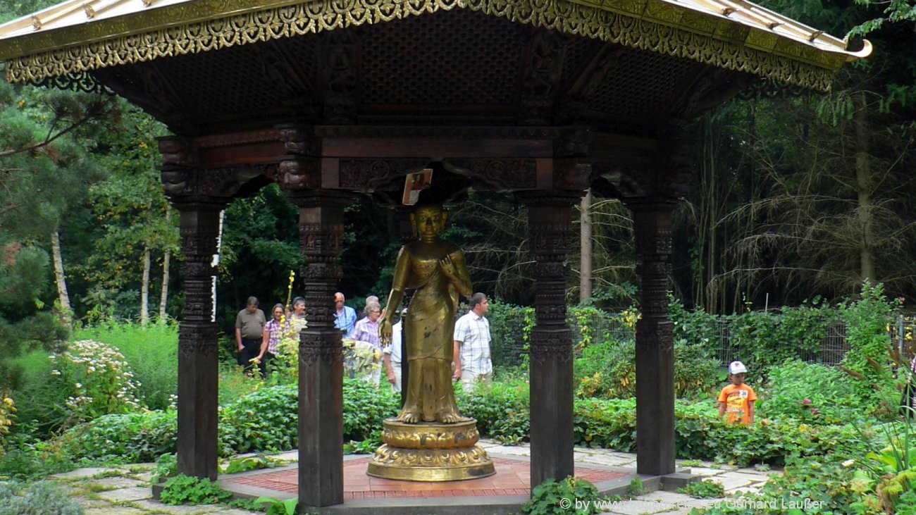 Nepal Tempel Regensburg Himalaya Pavillon Wörth Wiesent
